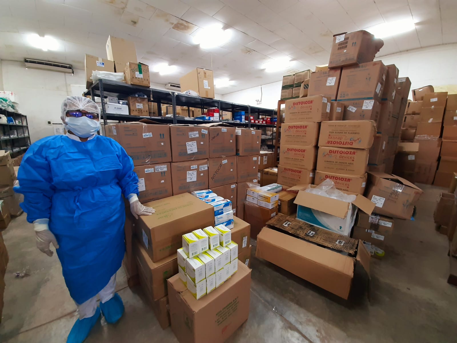 Essalud - EsSalud Loreto recibió nuevo material para protección de personal de salud