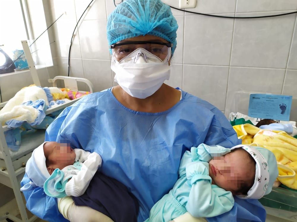 Nacen mellizos saludables en Hospital III José Cayetano Heredia de EsSalud Piura