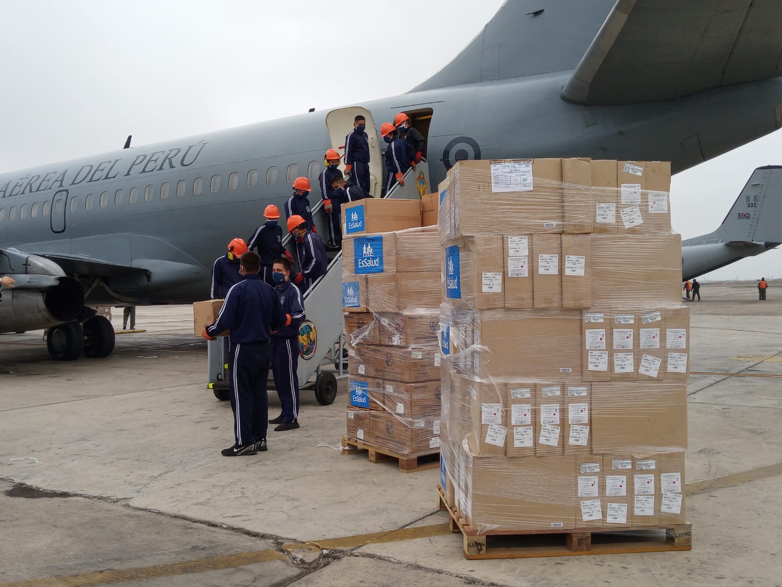 EsSalud envía 10 toneladas de medicinas, equipos de protección y material médico a región Puno