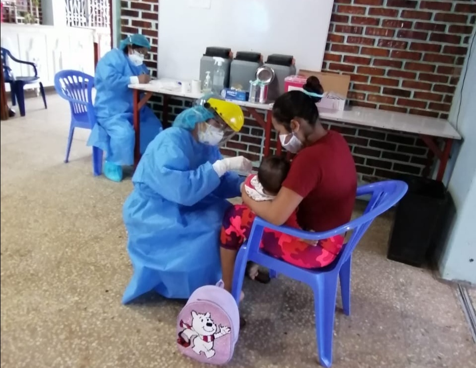 EsSalud Loreto inicia vacunaciones en beneficio de asegurados