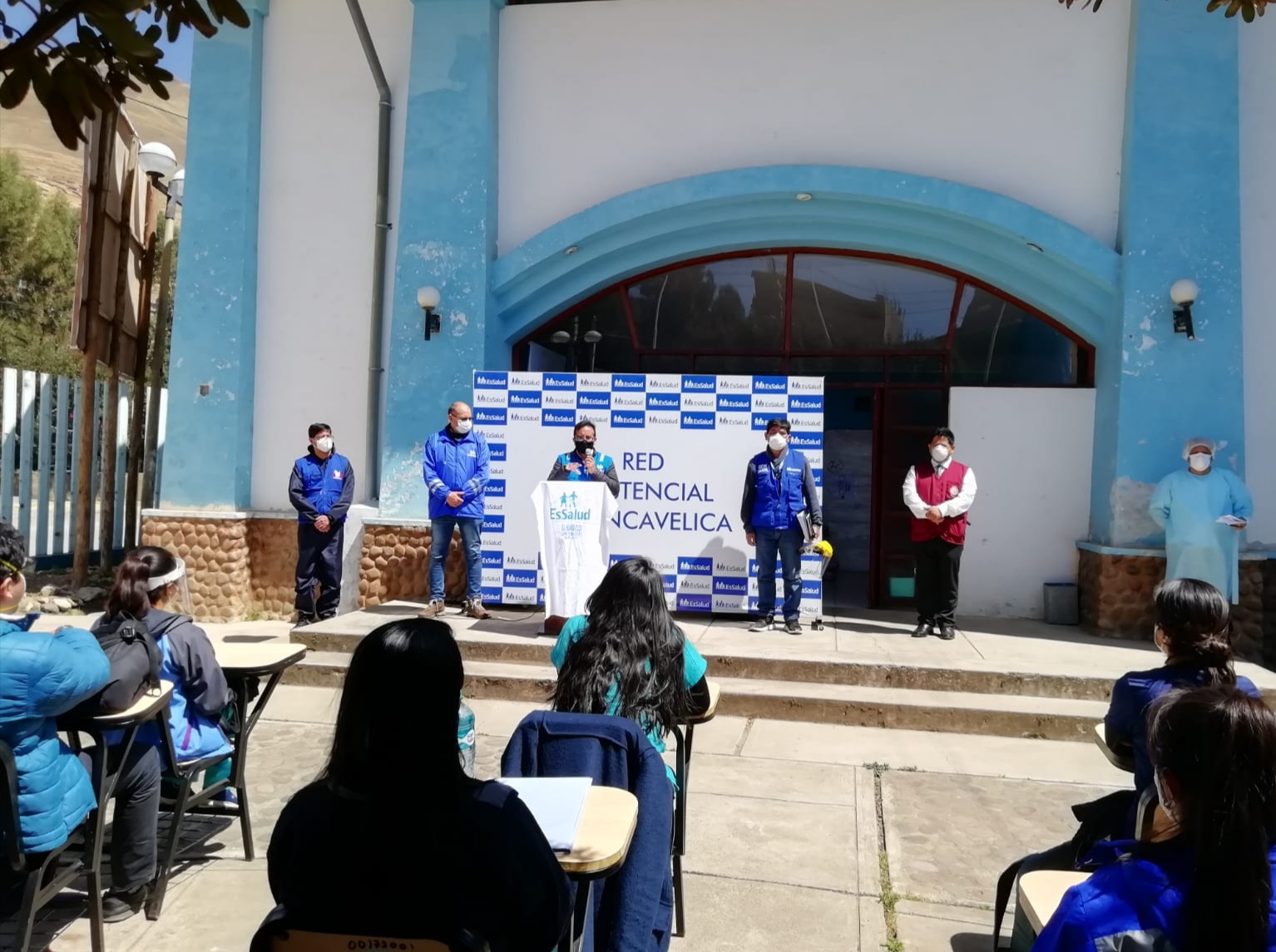 Essalud - EsSalud Huancavelica: segunda brigada de Hospital Perú apoya a reforzar detección y tratamiento del Covid-19