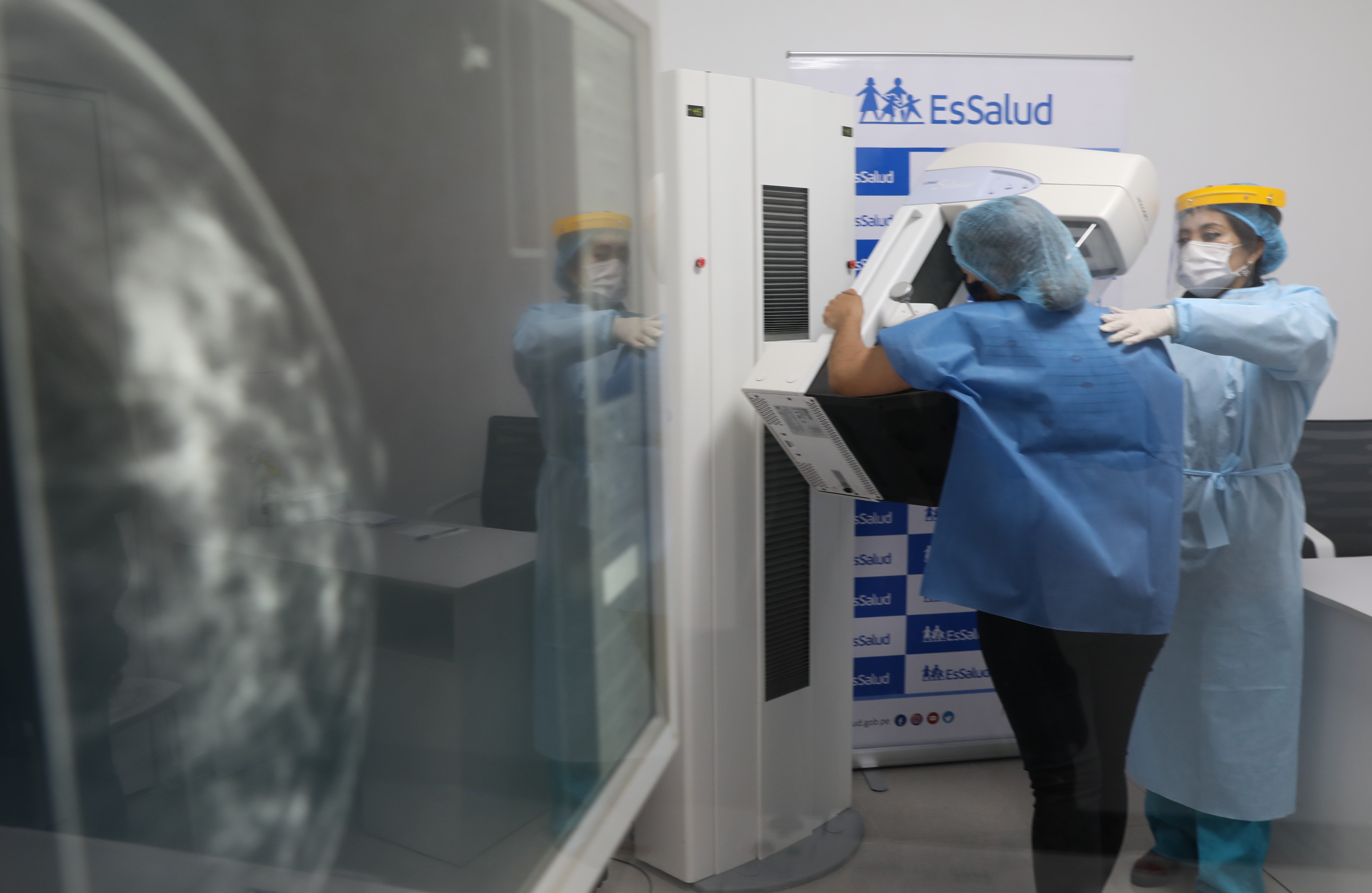 EsSalud brindó 2 mil atenciones preventivas en Centro Oncológico Piazza
