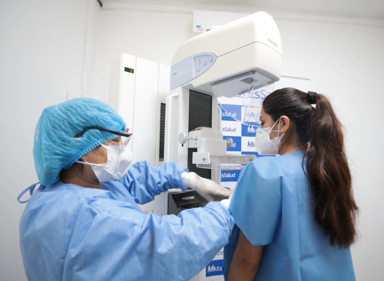 EsSalud Arequipa: más de 100 mujeres con cáncer de mamá en estadios avanzados fueron operadas durante emergencia sanitaria