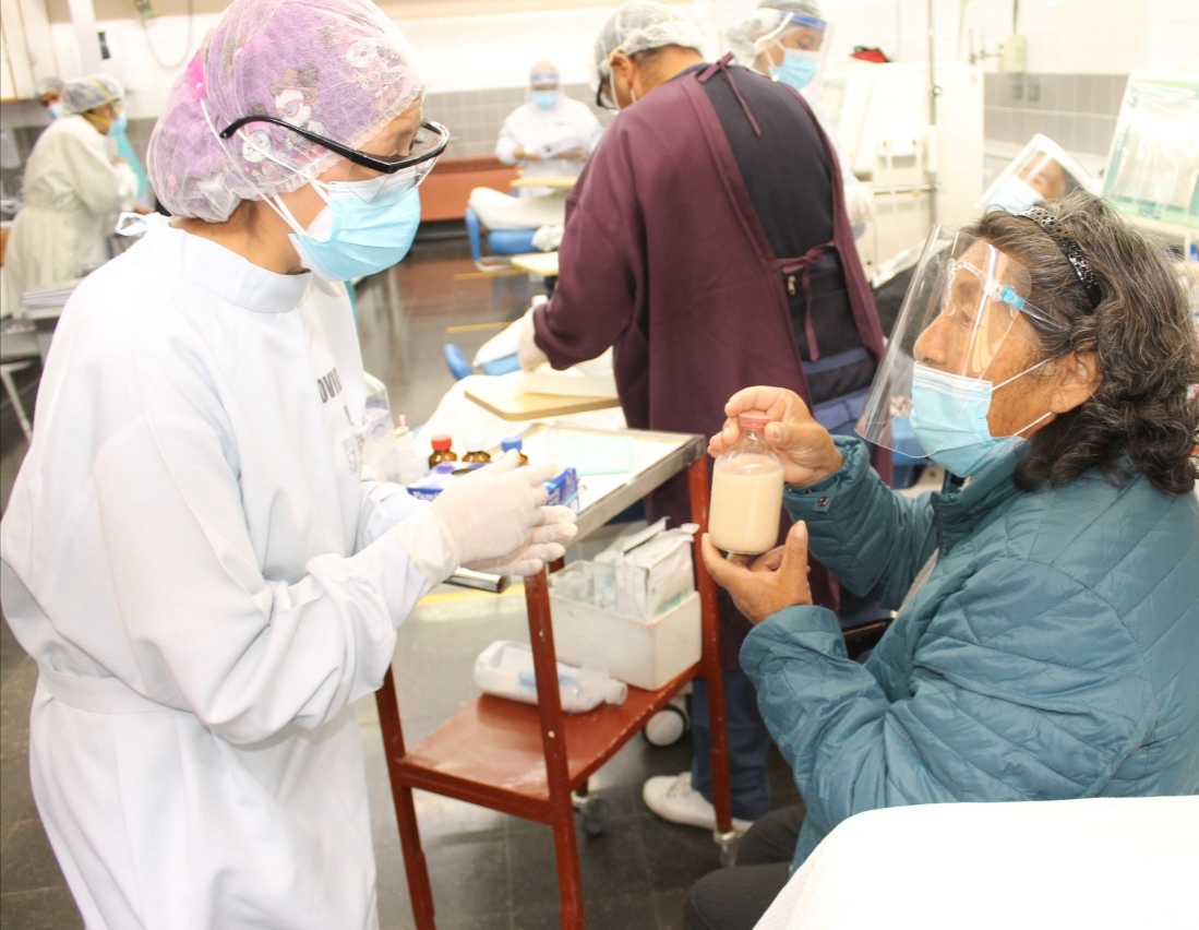 Essalud - EsSalud Cusco brinda atención complementaria especializada a pacientes con tratamiento de hemodiálisis