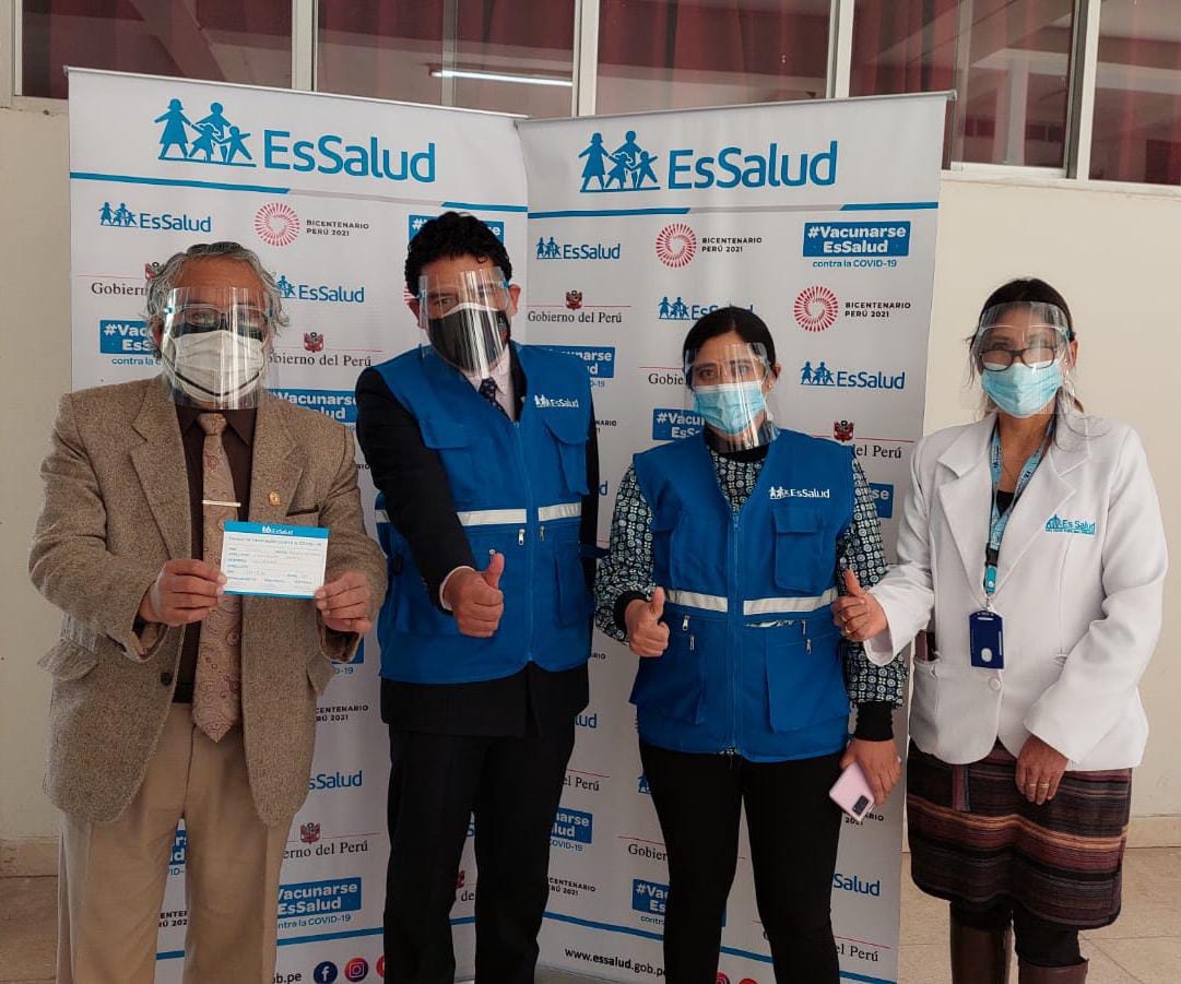 EsSalud Cusco continúa avanzando la vacunación contra la Covid 19 a la