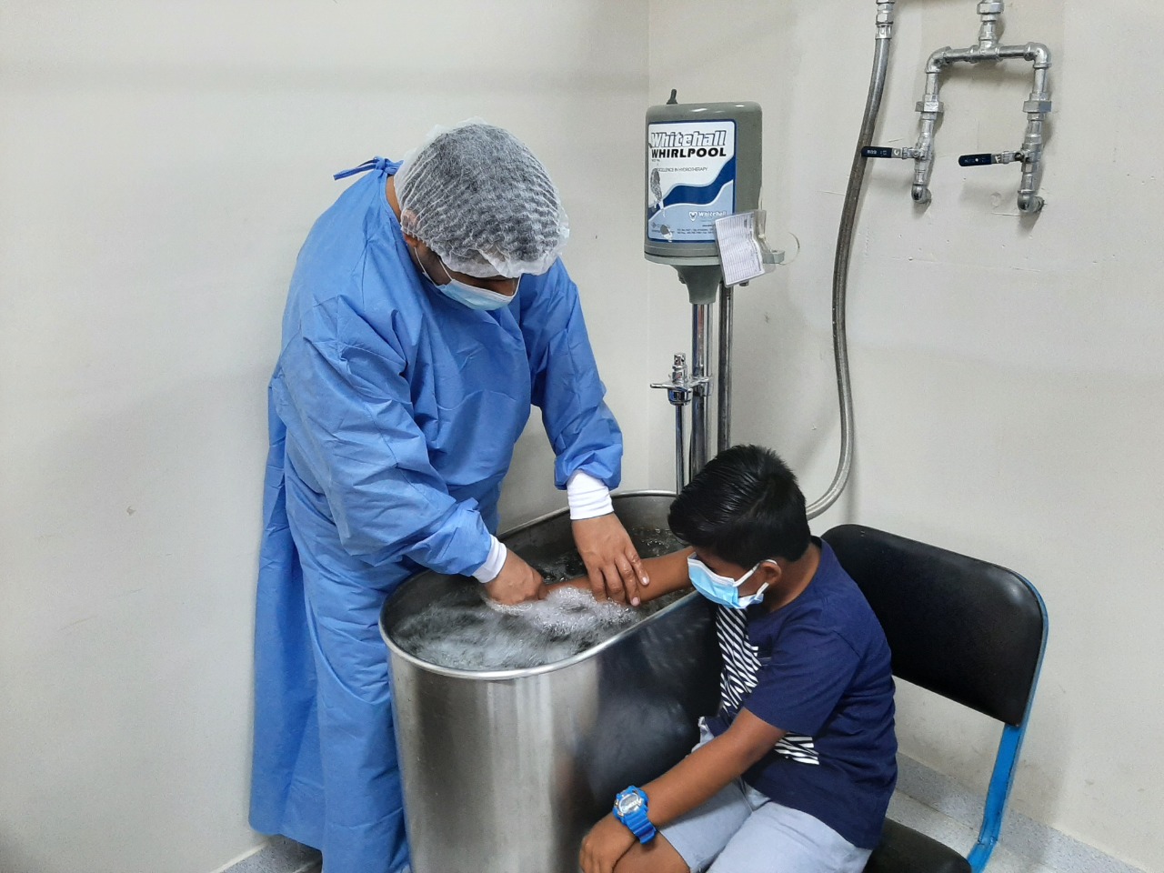 Essalud - Cerca de 20 mil atenciones en Medicina Física y Rehabilitación de EsSalud Loreto