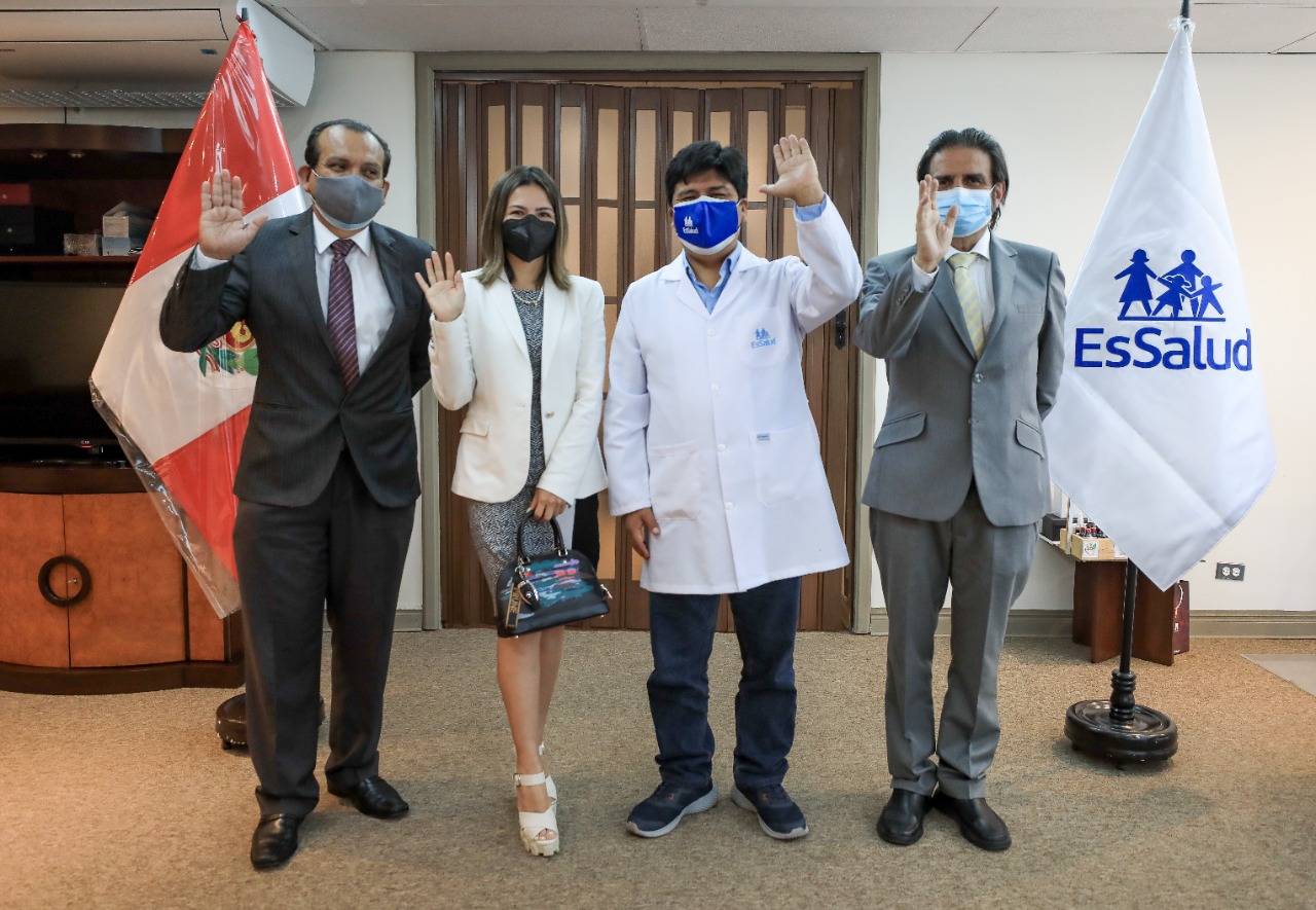 EsSalud en alianza con ADIFAN para el desembalse médico y quirúrgico