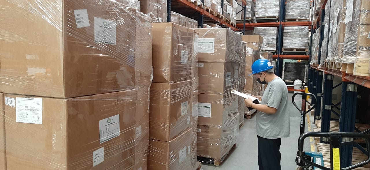 Essalud - EsSalud envía más de dos toneladas de medicamentos a Loreto