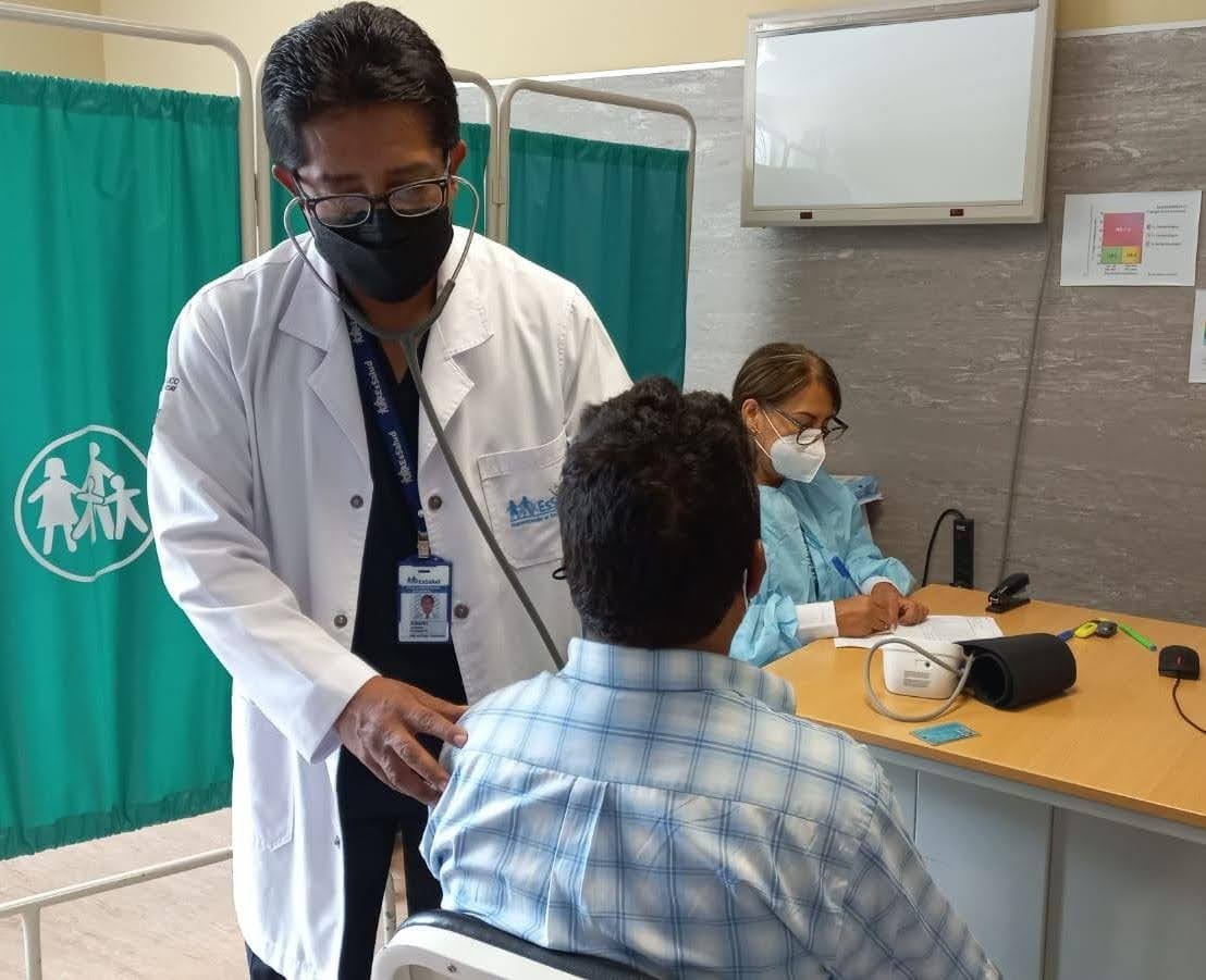 Essalud - EsSalud Apurímac implementa atención presencial en 14 especialidades médicas