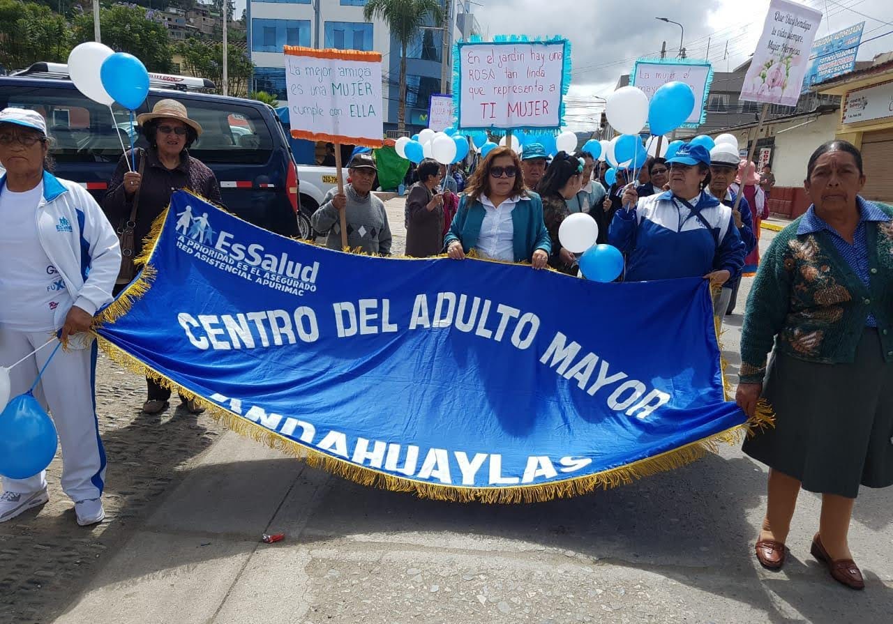 Essalud - Adultos mayores de EsSalud Apurímac se reencuentran en CAM de Andahuaylas, luego de 2 años