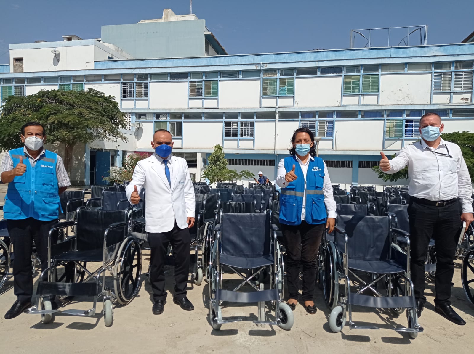 Essalud - EsSalud Lambayeque adquiere sillas de ruedas para Hospital Almanzor Aguinaga