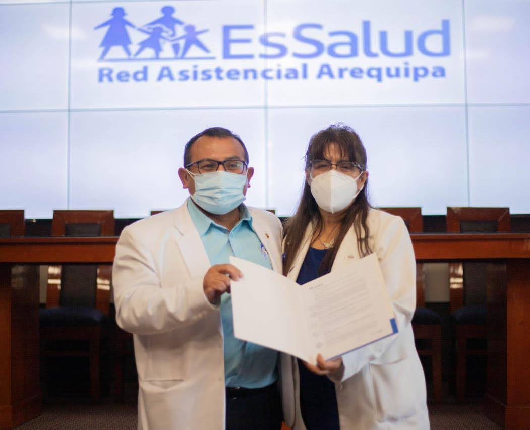 Essalud - EsSalud Arequipa presenta a nueva directora del Hospital III Yanahuara