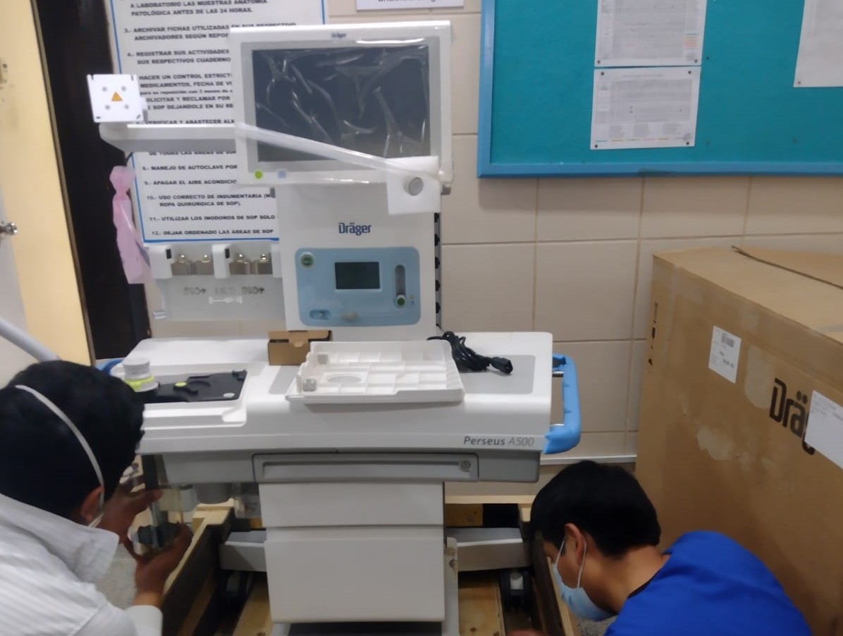 Essalud - EsSalud Amazonas recibe moderna máquina de anestesia