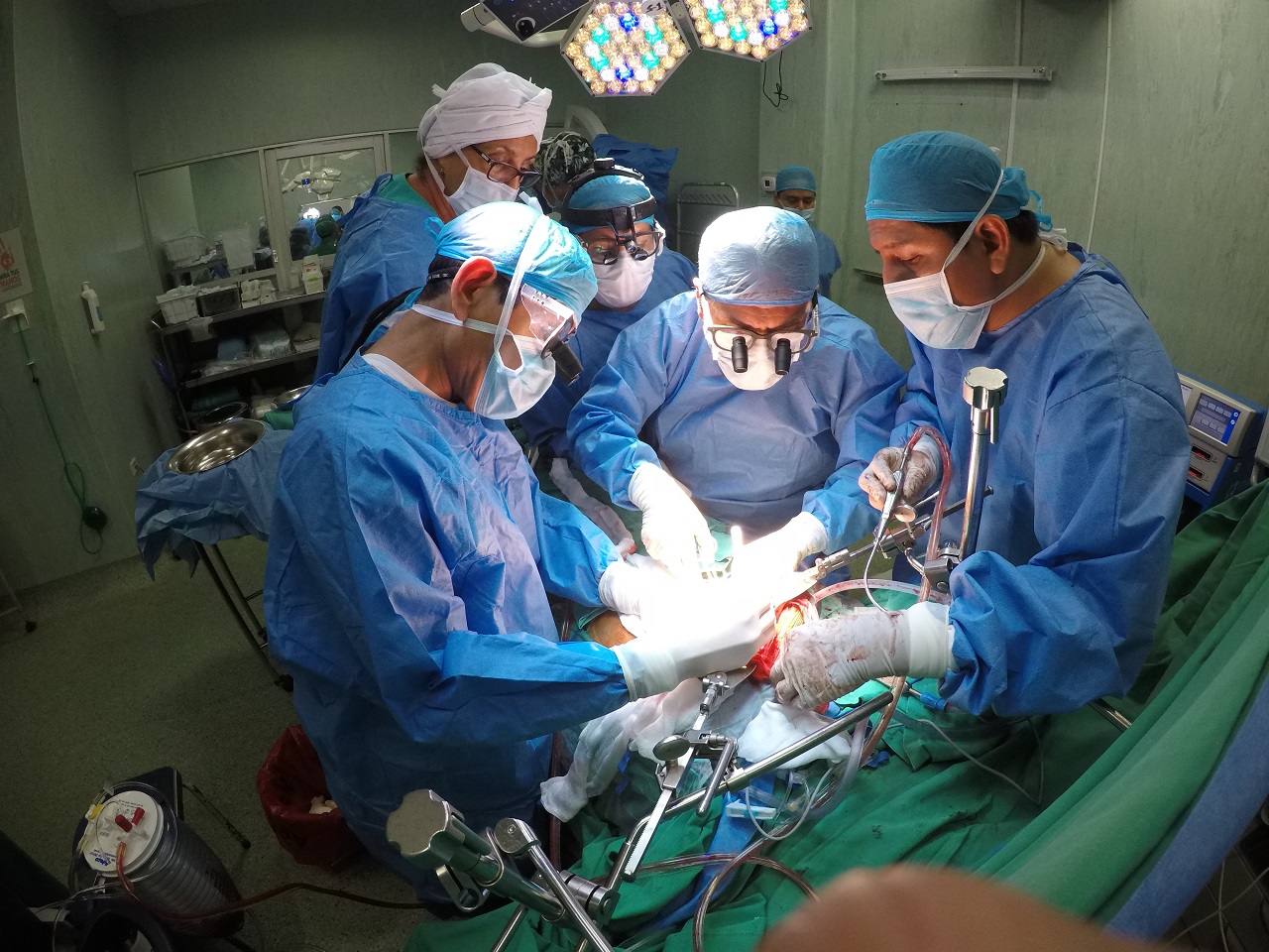 EsSalud realizó más de 107 mil cirugías en lo que va del año