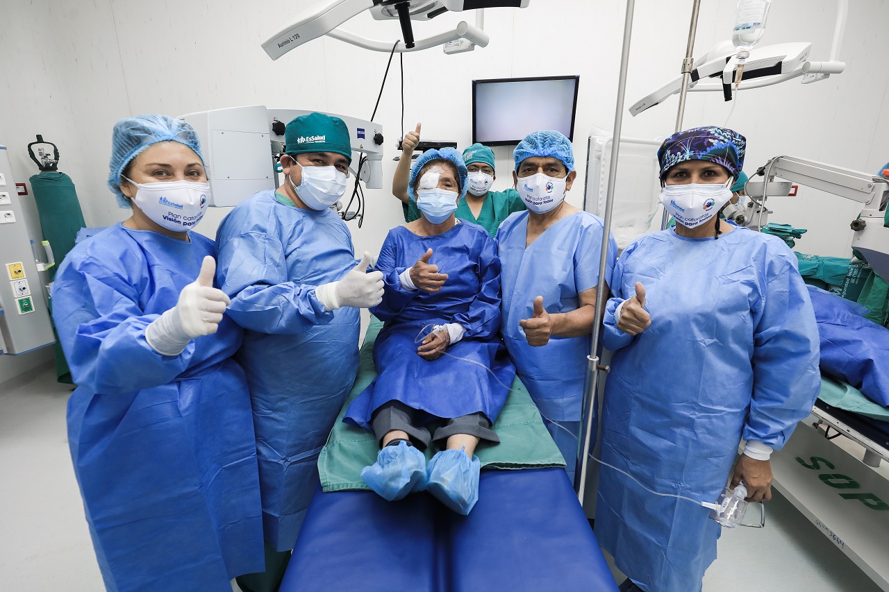 Essalud - EsSalud recuperará la visión de más de 200 pacientes de Tarapoto que padecen de cataratas