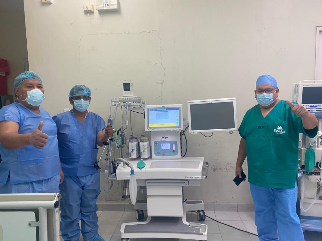 Essalud - EsSalud Tacna presenta cuatro modernos equipos de anestesia en beneficio de asegurados