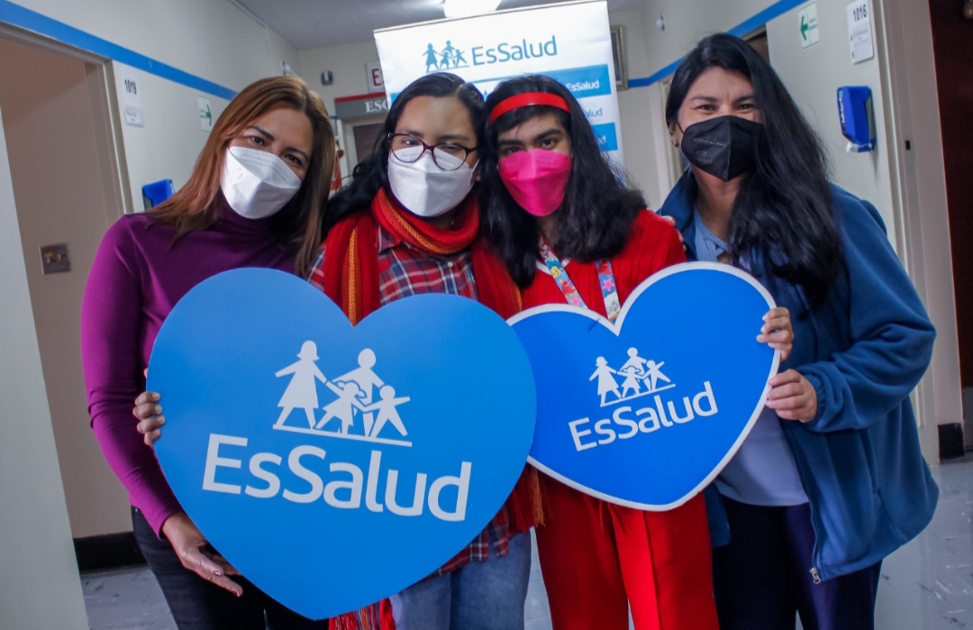 EsSalud: Dos madres donan sus riñones para salvar la vida de sus hijas