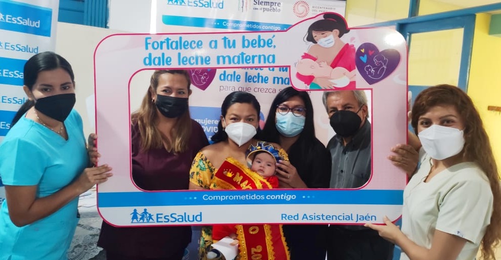 EsSalud Jaén realiza charlas y concurso del bebe mamoncito para promover la lactancia materna