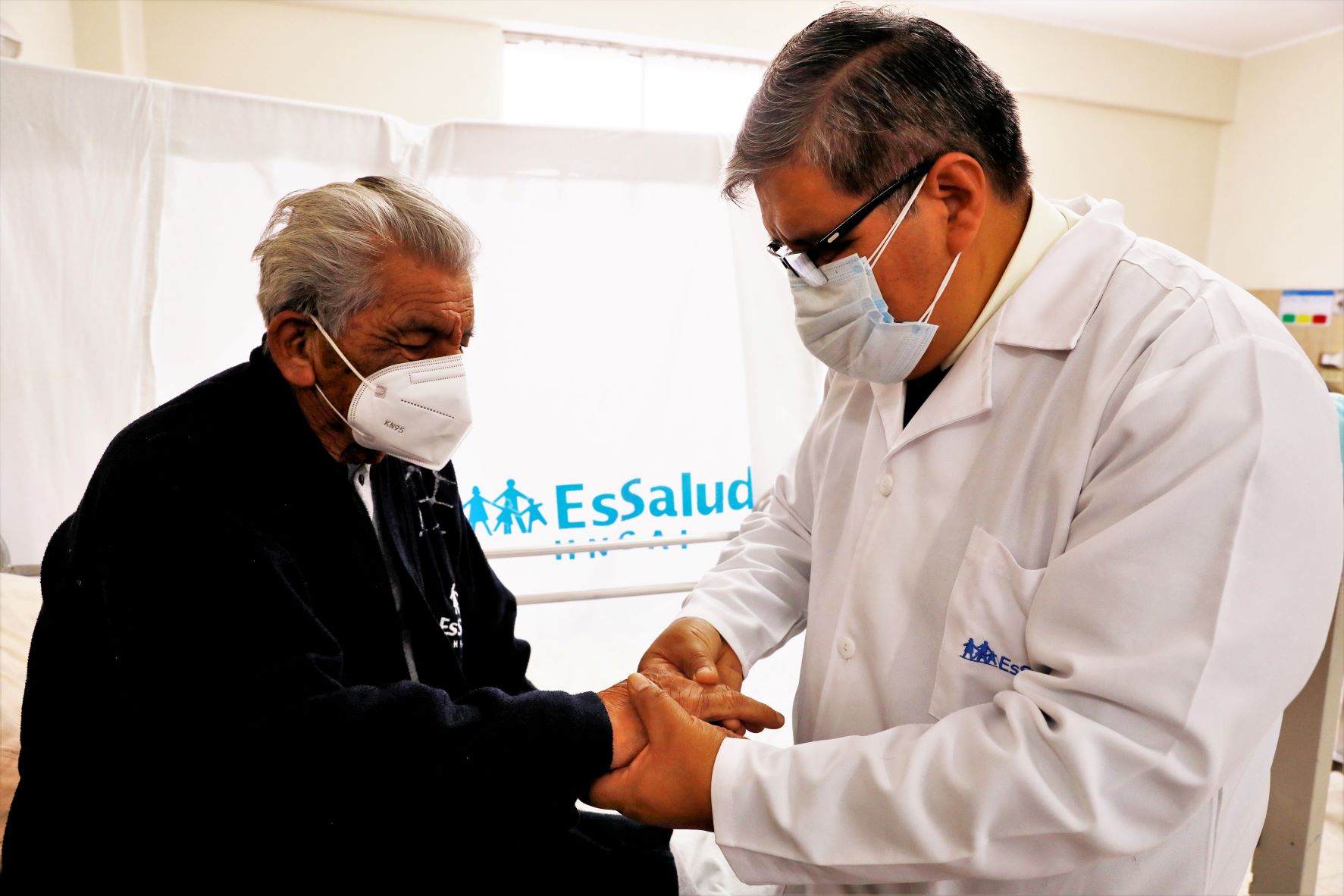 Essalud - EsSalud advierte incremento de casos de sarcopenia en adultos mayores durante la pandemia