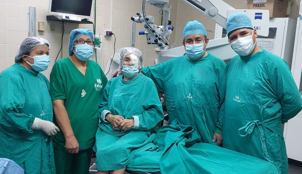 EsSalud Cusco reinició cirugías de cataratas en beneficio de pacientes asegurados