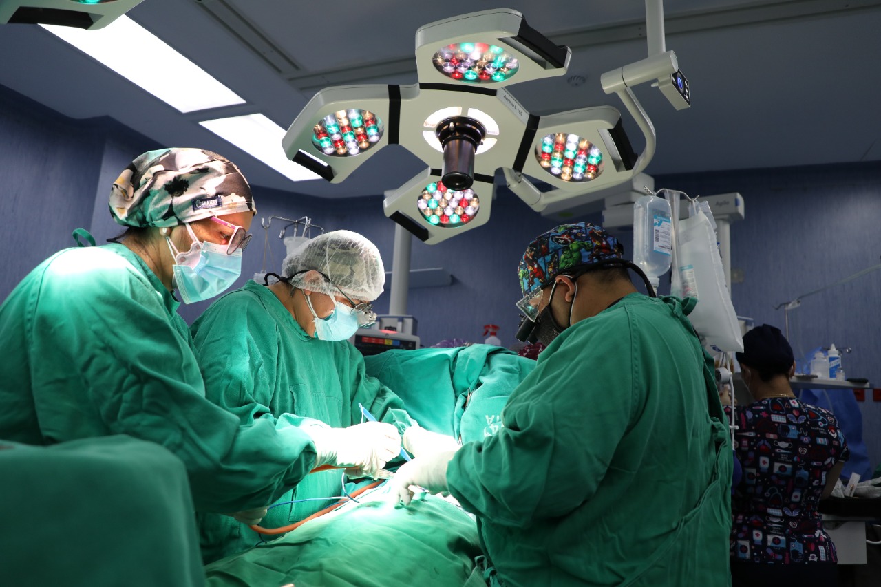 Essalud - Hospital Virgen de la Puerta de EsSalud La Libertad realizó 2 mil 700 procedimientos en cardiología, durante el 2022