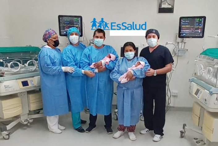 UCI neonatal de EsSalud Tumbes da de alta a sus primeros gemelos
