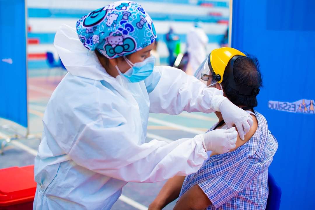 EsSalud Arequipa invita a población a completar su vacuna contra la Covid-19