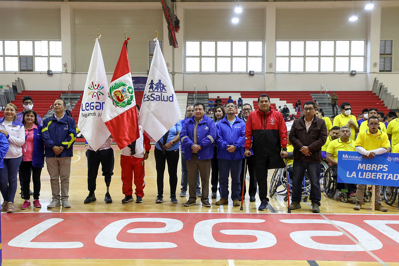 Essalud - Más de 150 personas con discapacidad participaron en jornada deportiva organizada por EsSalud en Legado Videna
