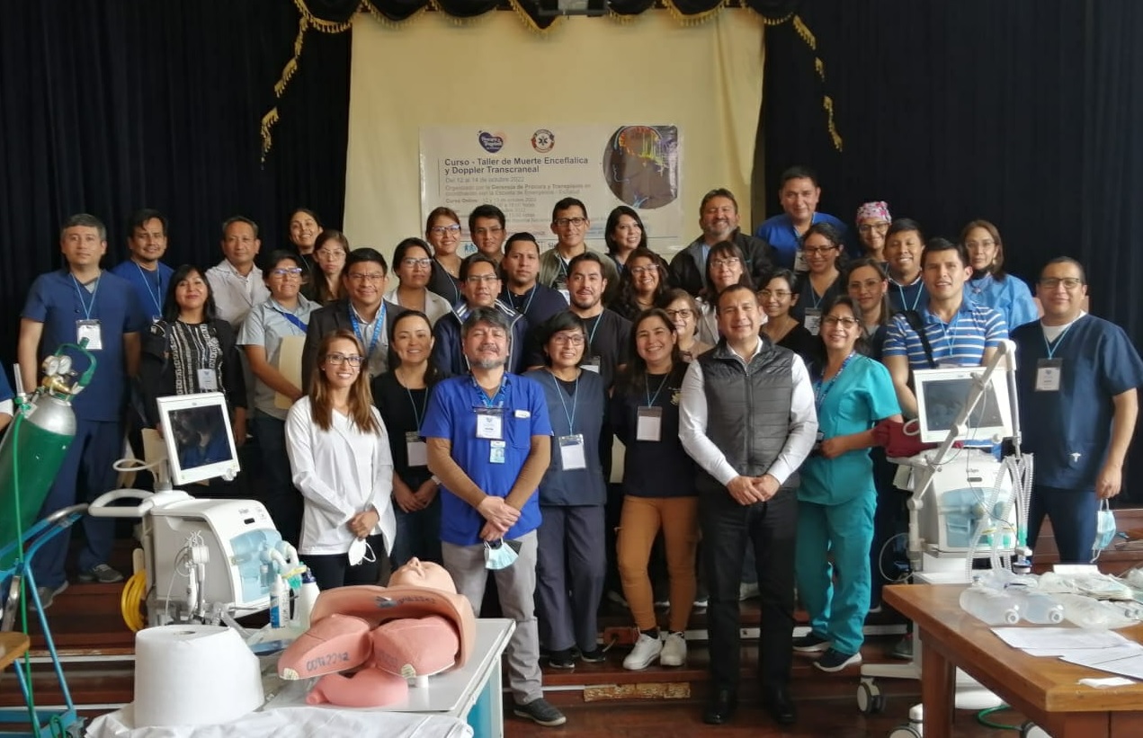 Essalud - EsSalud Arequipa capacitó a médicos especialistas sobre importancia de donación y trasplante de órganos