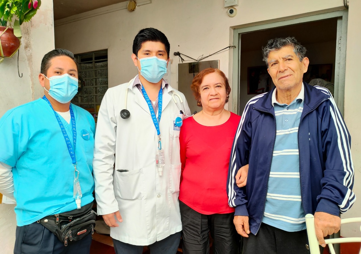 Pacientes Con Cáncer De Essalud Ayacucho Reciben Atención Domiciliaria Por Médicos Oncólogos 7395