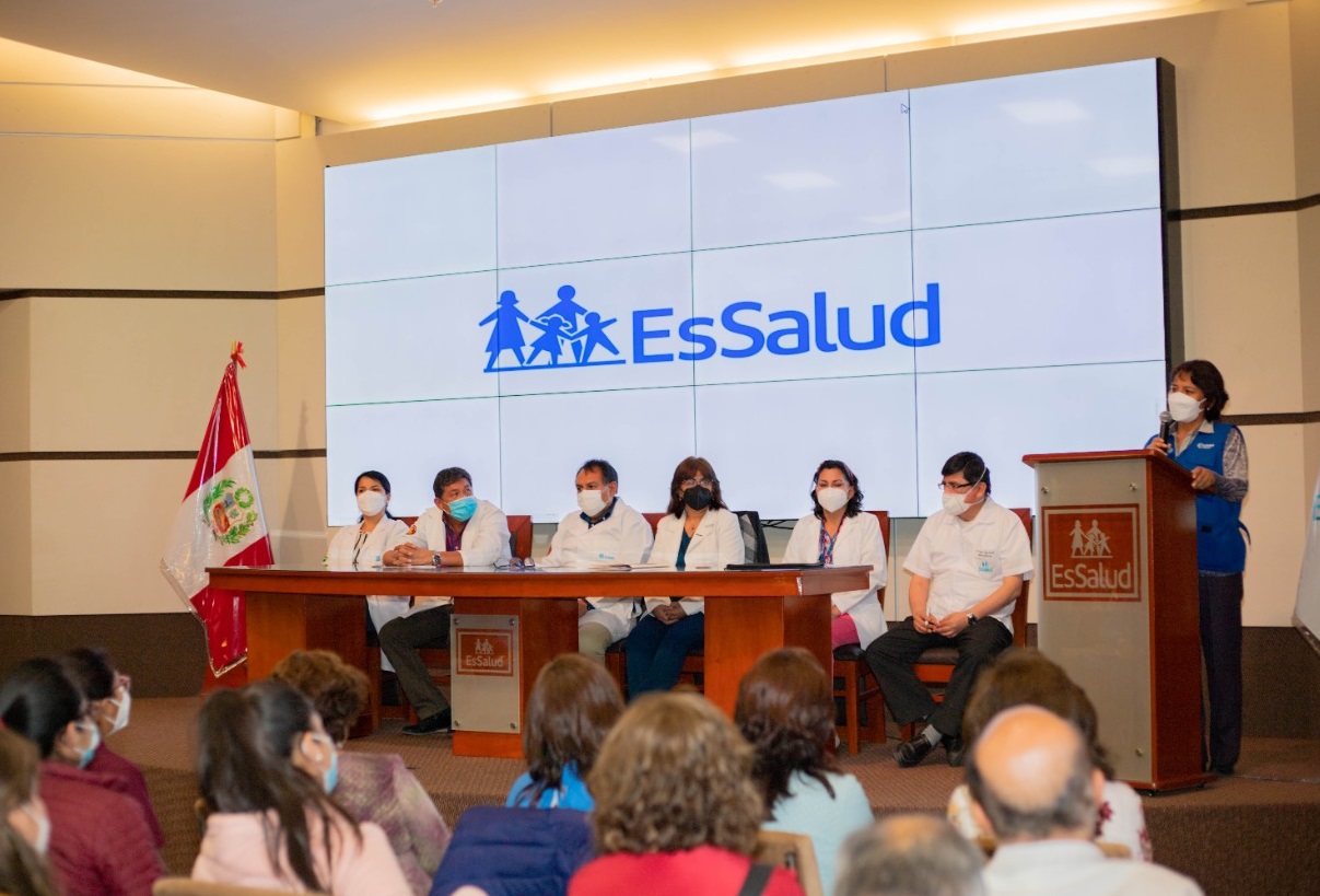 Essalud - EsSalud Arequipa capacitó de sistema de alarmas de emergencias obstétricas