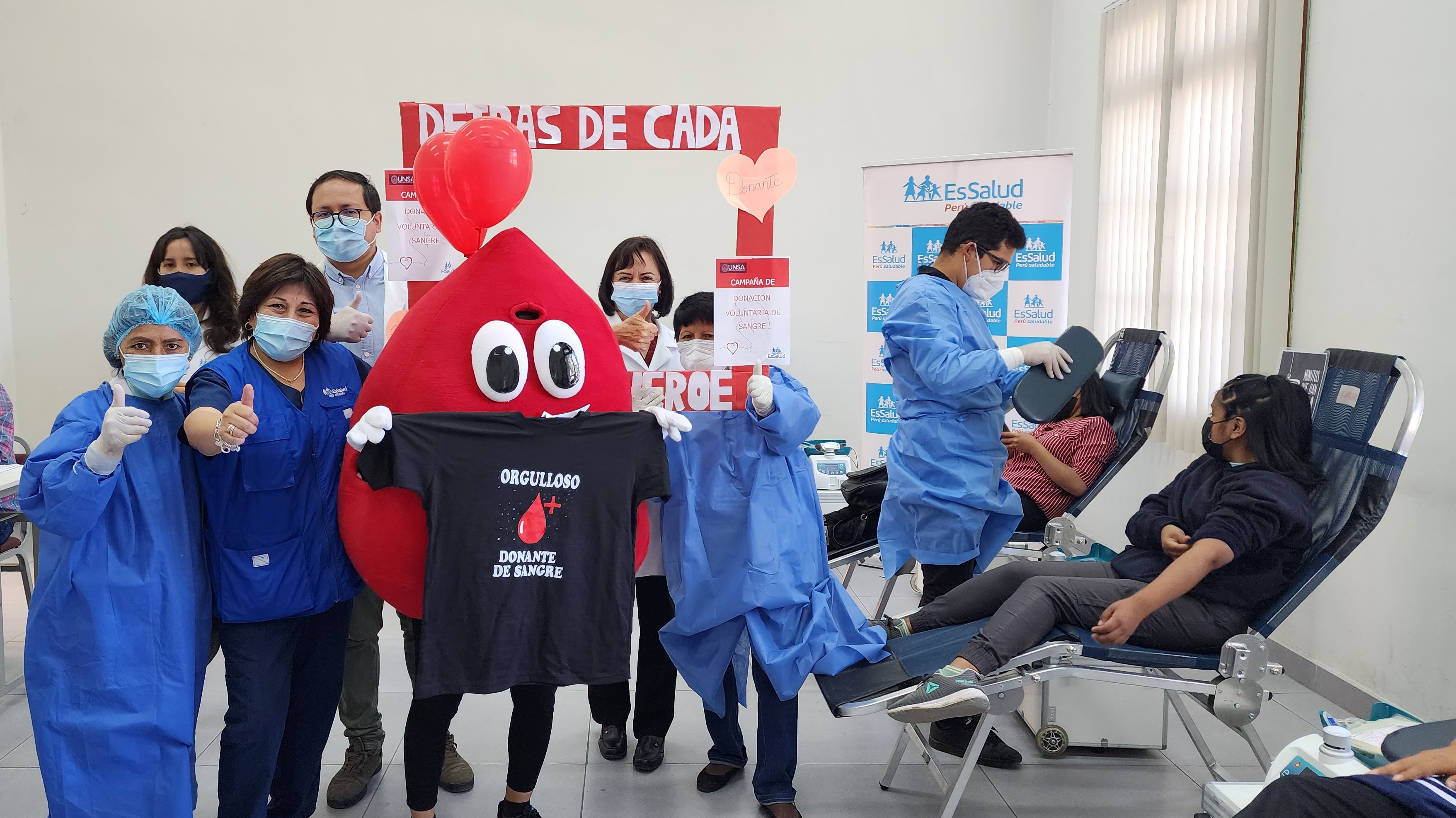Essalud - EsSalud Arequipa promueve campaña de donación de sangre en la Universidad Nacional de San Agustín