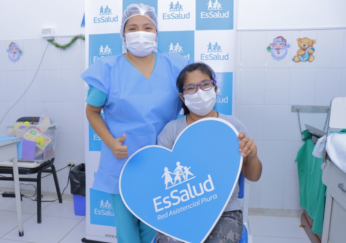 Essalud - EsSalud Piura administró cerca de 1,800 dosis de vacunas en la tercera jornada de vacunación