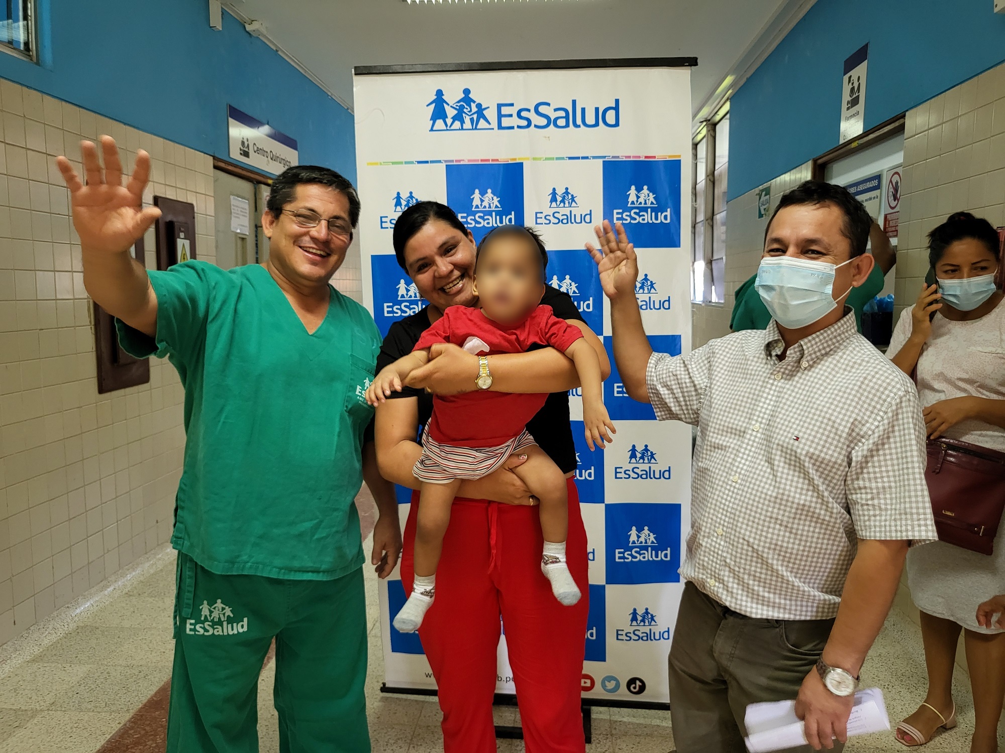 Essalud - EsSalud Ucayali: bebé de un año es llevado por dolor de estómago y médicos hallan una deformación en intestino delgado