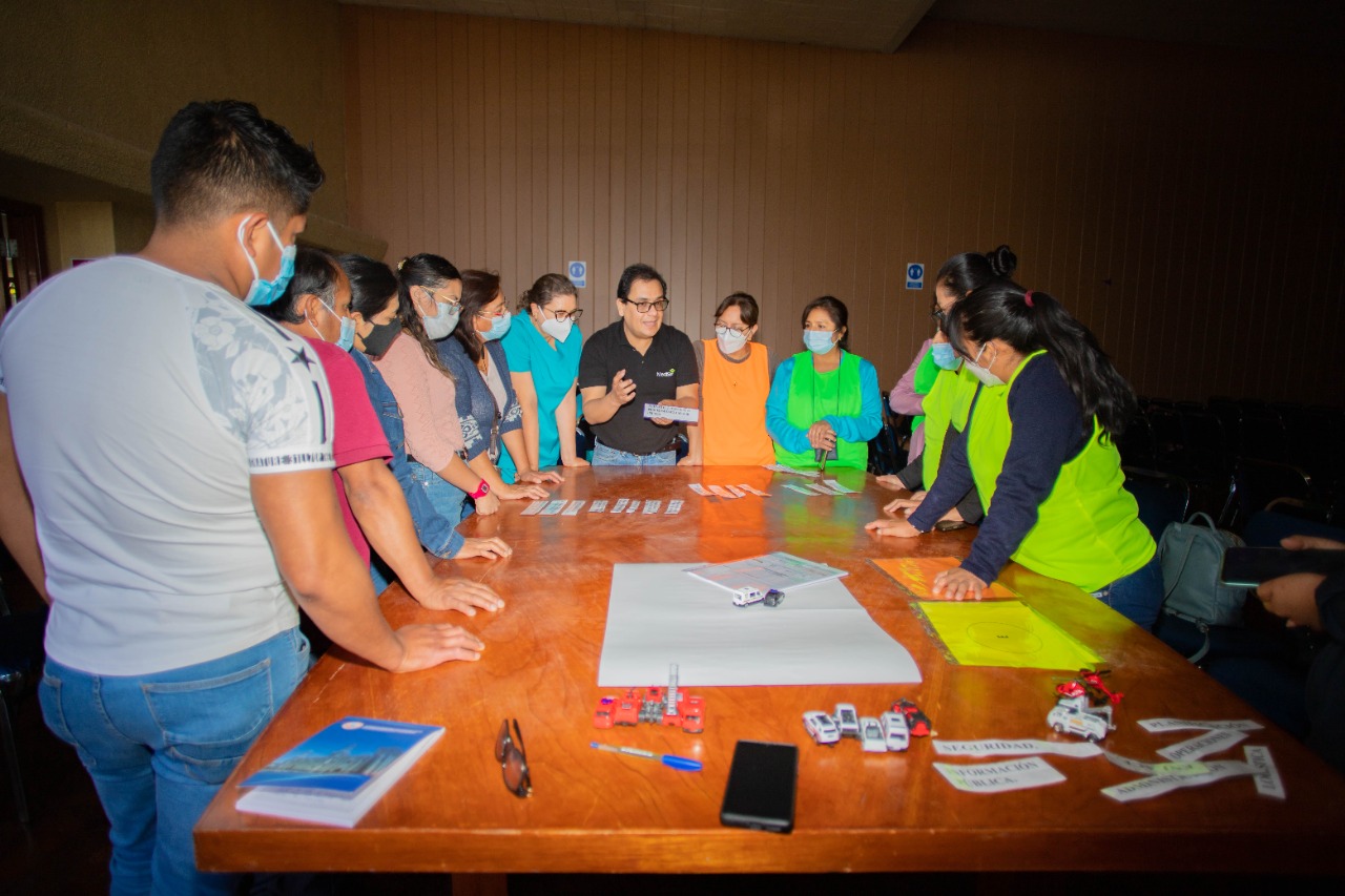 Essalud - Personal de Red Asistencial de EsSalud Arequipa se prepara para atender emergencias y desastres