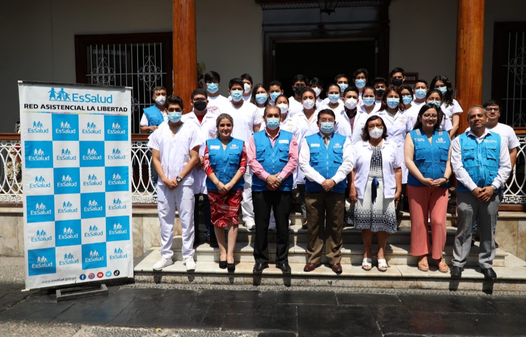 EsSalud La Libertad realizó ceremonia de bienvenida a internos de medicina