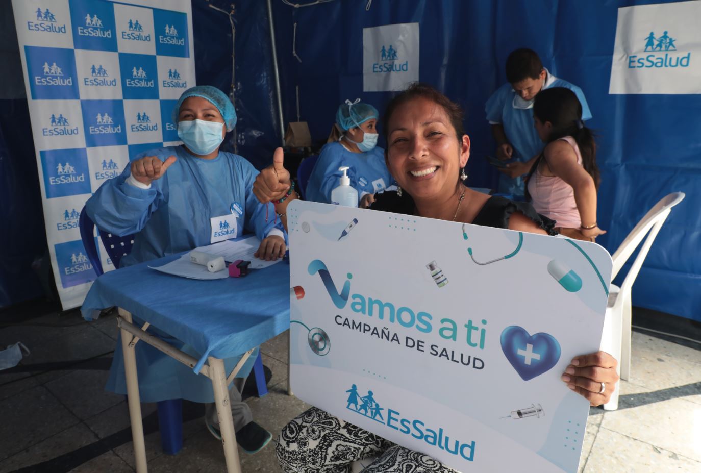 Essalud - EsSalud y Panamericana TV se unen y permiten la atención de más de 200 personas en campaña de salud “Vamos a ti”
