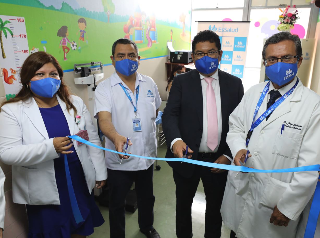 Essalud - EsSalud: primer consultorio de ginecología para niñas y adolescentes inicia funciones en el hospital Rebagliati