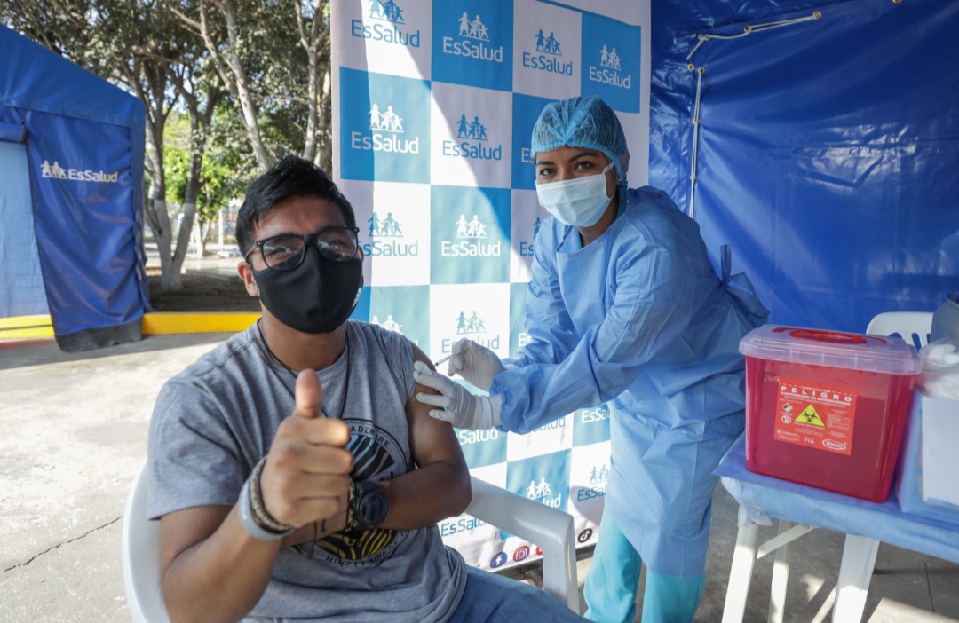 COVID-19: EsSalud vacunará a más de 540 mil mayores de 18 años de Lima y Callao con dosis de refuerzo bivalente