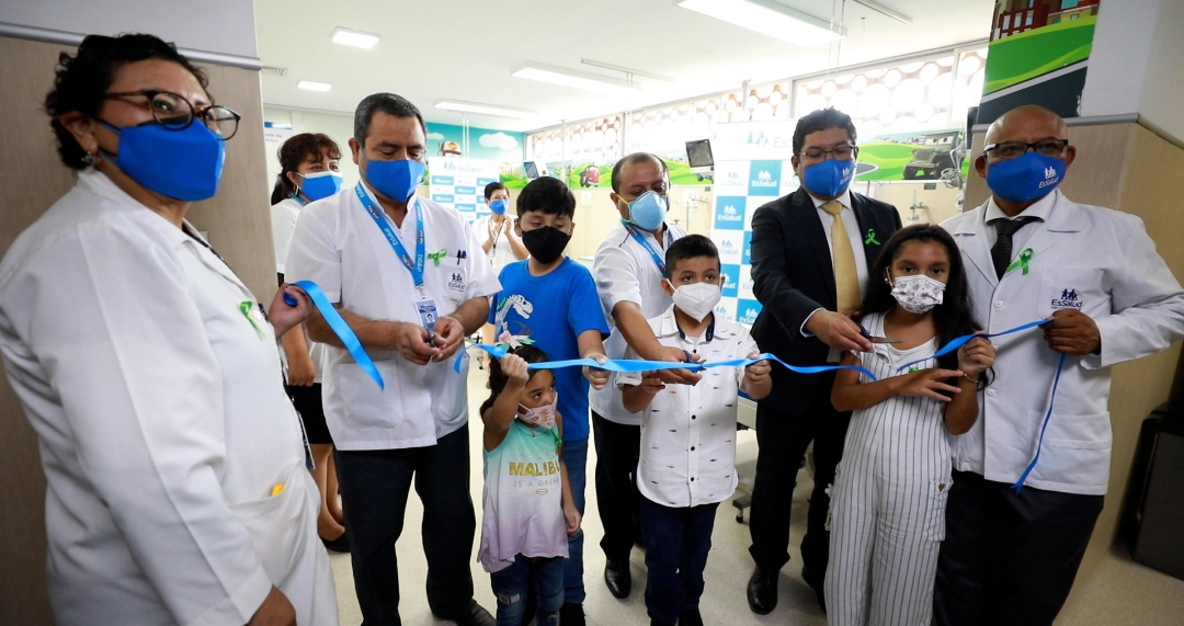 Essalud - EsSalud inauguró Sala de Hospitalización de Trasplante Pediátrico del Hospital Rebagliati