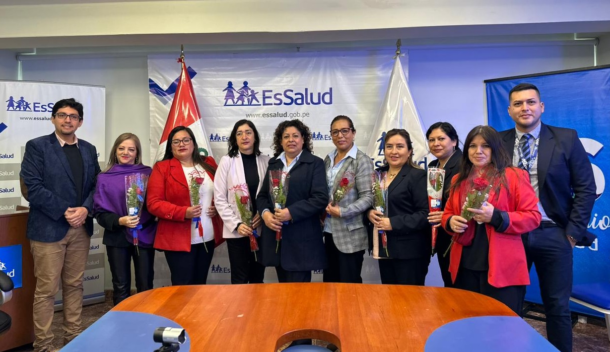 Essalud - EsSalud Amazonas realiza homenaje a trabajadoras por Día Internacional de la Mujer