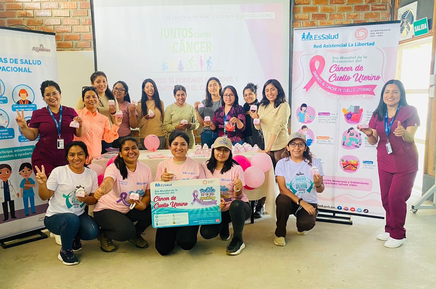 Essalud - EsSalud La Libertad realiza actividades de prevención contra cáncer de cuello uterino
