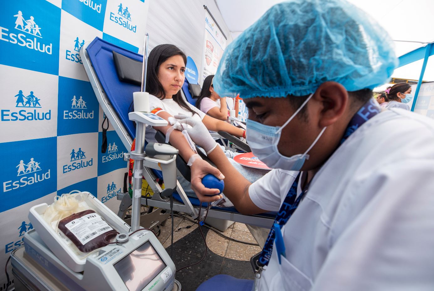 Hospital Sabogal Recibe Al Día 80 Donantes De Sangre Que Contribuyen A Salvar La Vida De 240 7576