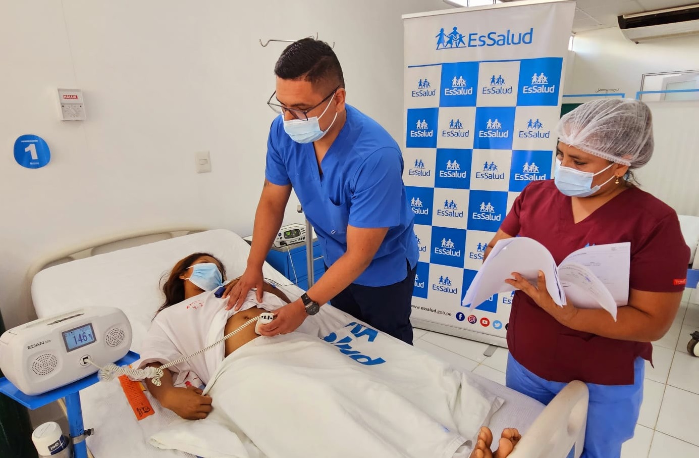 Essalud - EsSalud: profesionales de la salud salvan a gestante de comunidad nativa Sawawa de Ucayali