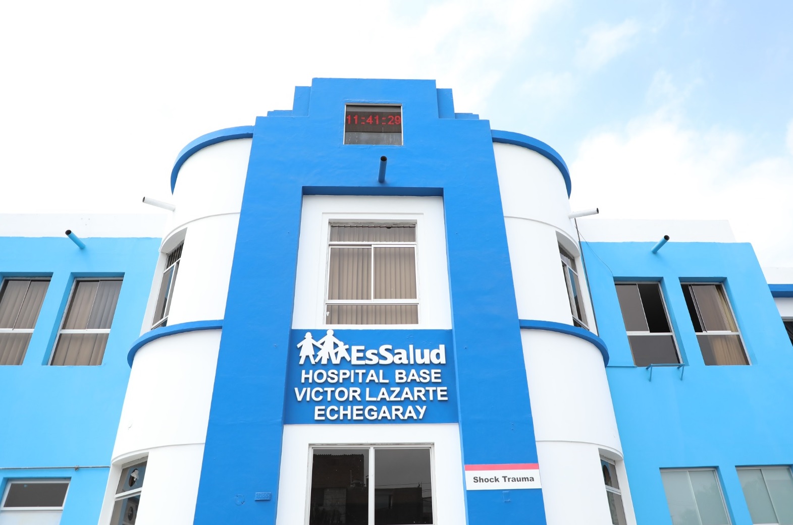 EsSalud: Hospital Víctor Lazarte Echegaray es acreditado para realizar trasplantes de córnea